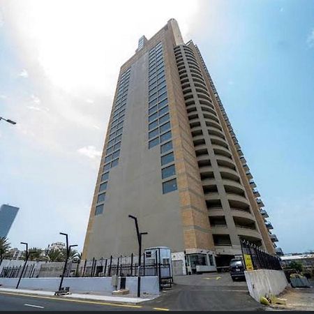 Almasarat Tower Sea View Apartment Джеда Екстериор снимка