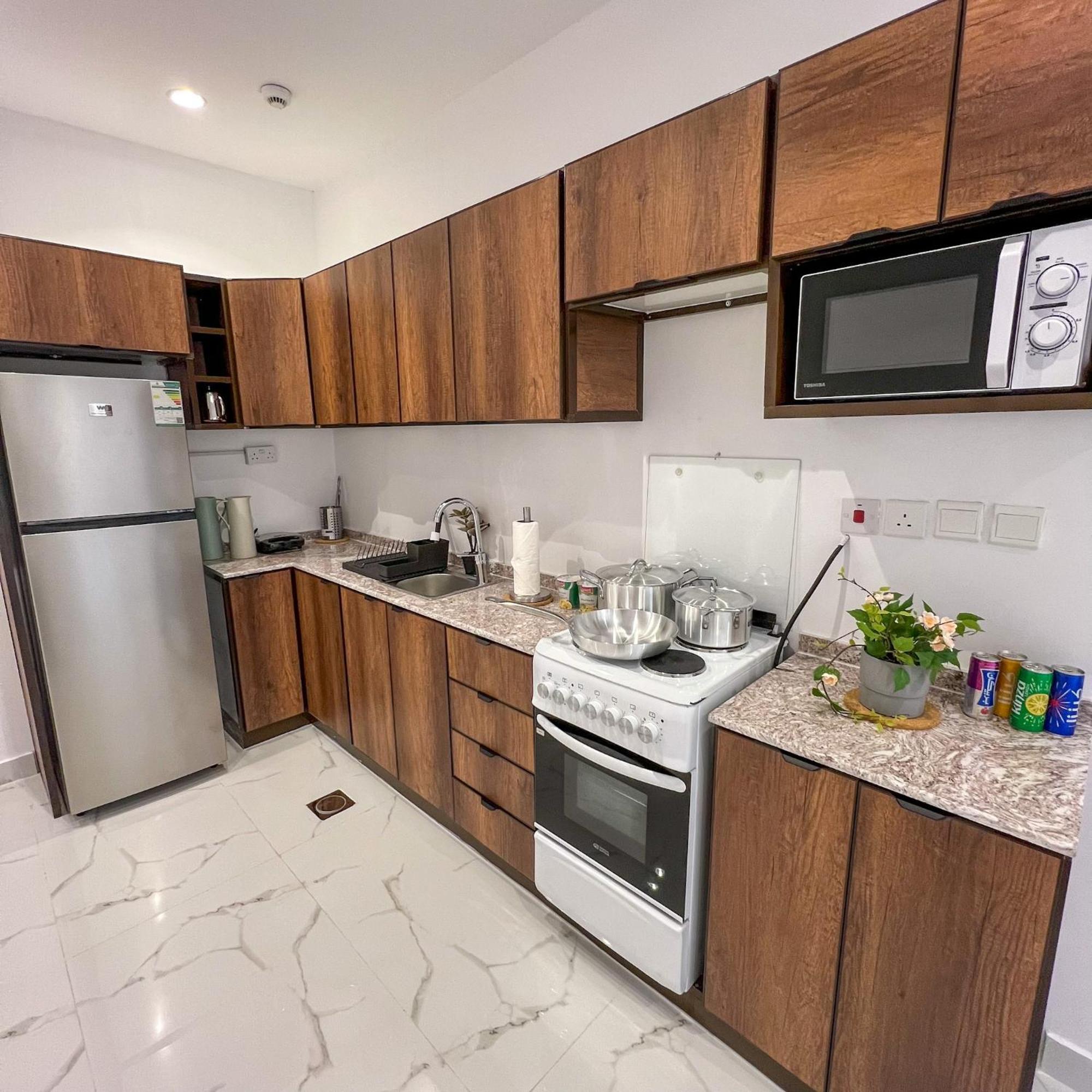 Almasarat Tower Sea View Apartment Джеда Екстериор снимка