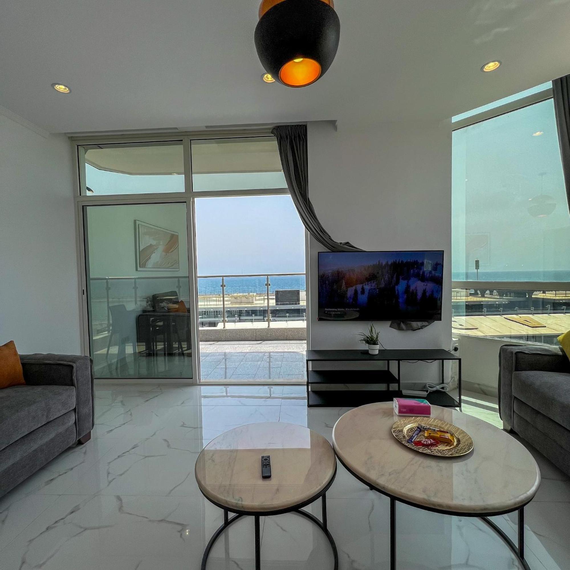Almasarat Tower Sea View Apartment Джеда Екстериор снимка