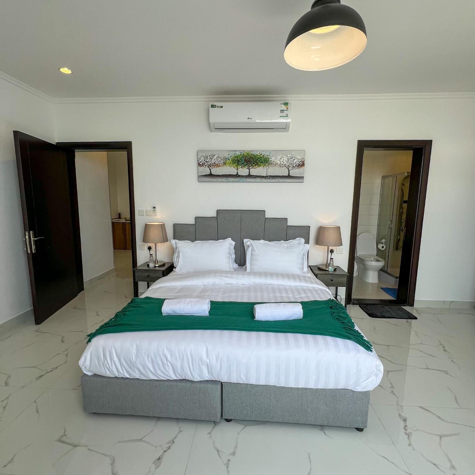 Almasarat Tower Sea View Apartment Джеда Екстериор снимка