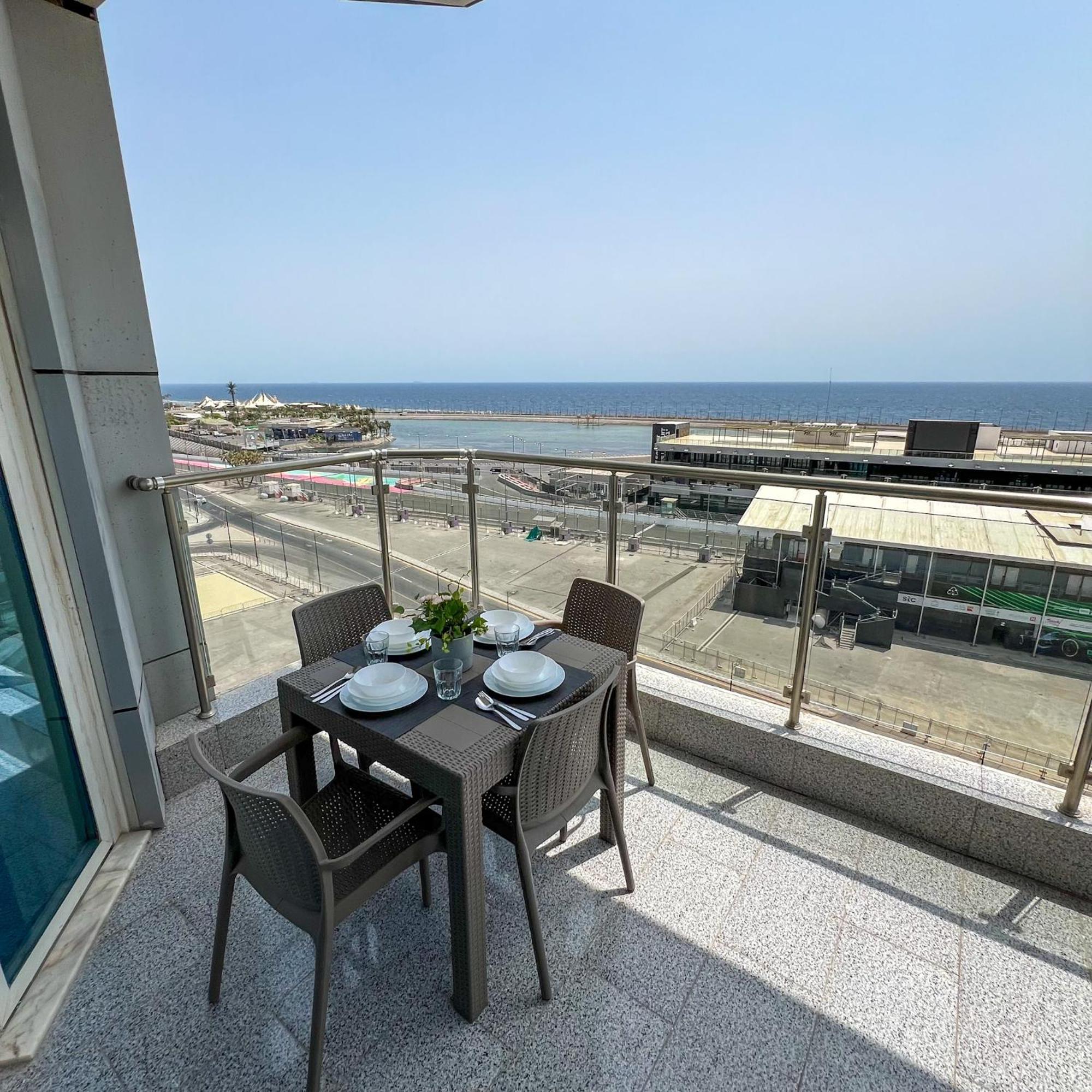 Almasarat Tower Sea View Apartment Джеда Екстериор снимка